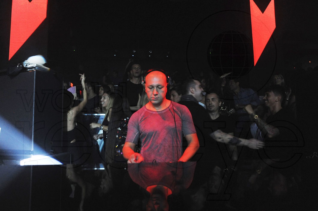 12- Marco Carola DJing2_new