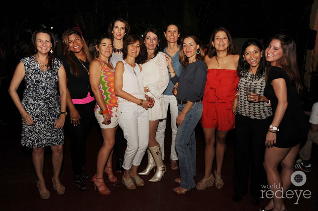 17- Marta Fernandez, Eva Cespedes, Eva Ugarte, Valeria Toucedo, Esther Tarres, Maria Jose, Katya Dunker, Doris Perez_new