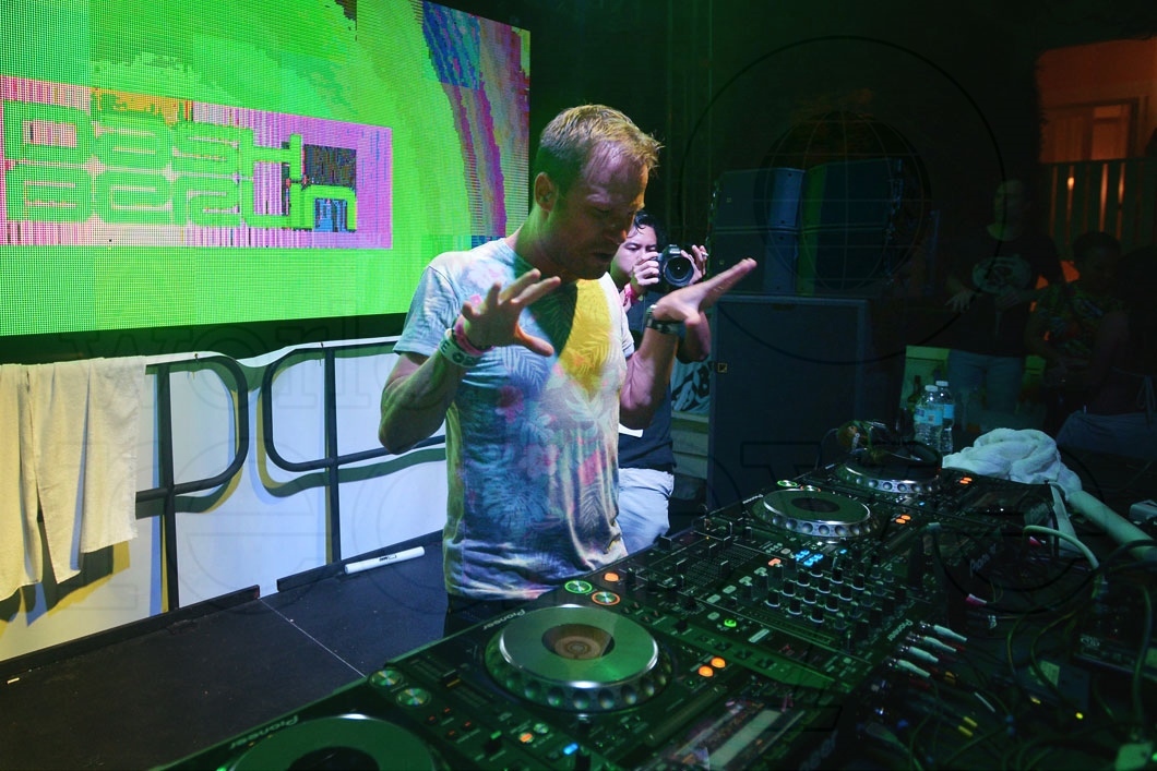 21- Dash Berlin djing 43_new