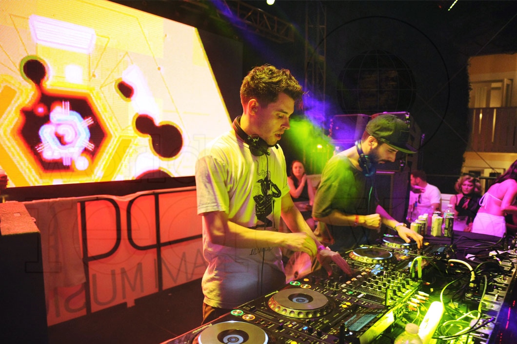 28- Cash Cash djing 2_new