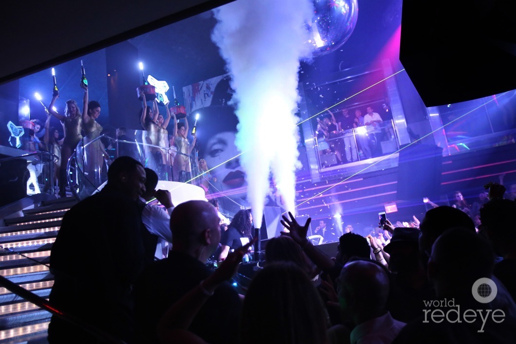 31-Atmosphere at LIV at Fontainebleau7