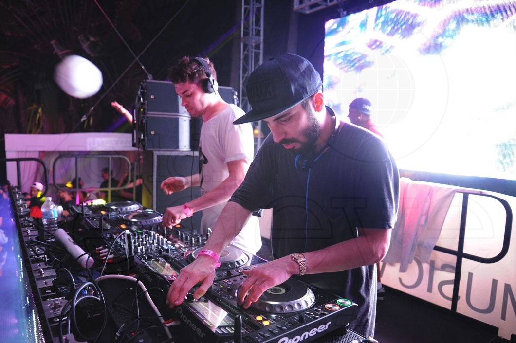 31- Cash Cash djing 12_new