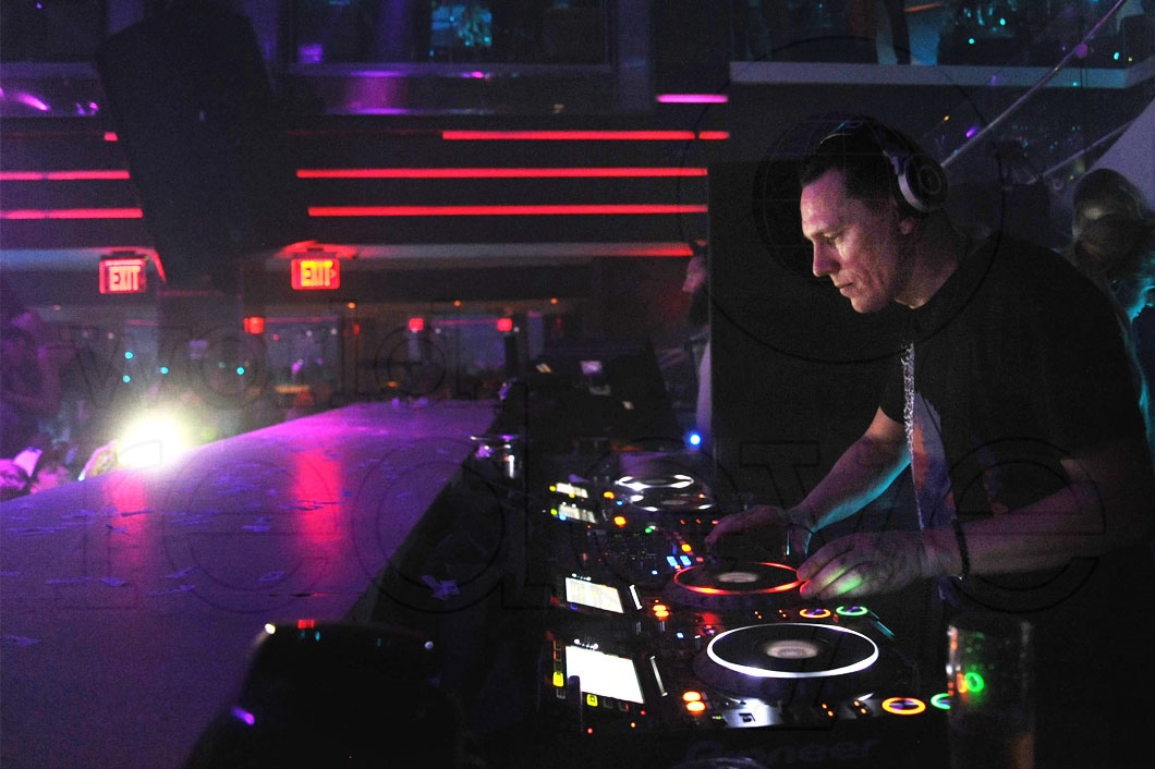 33- Tiesto djing 23_new