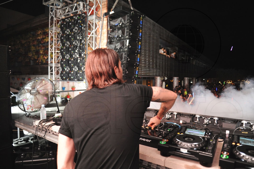 51-Alesso djing 81_new