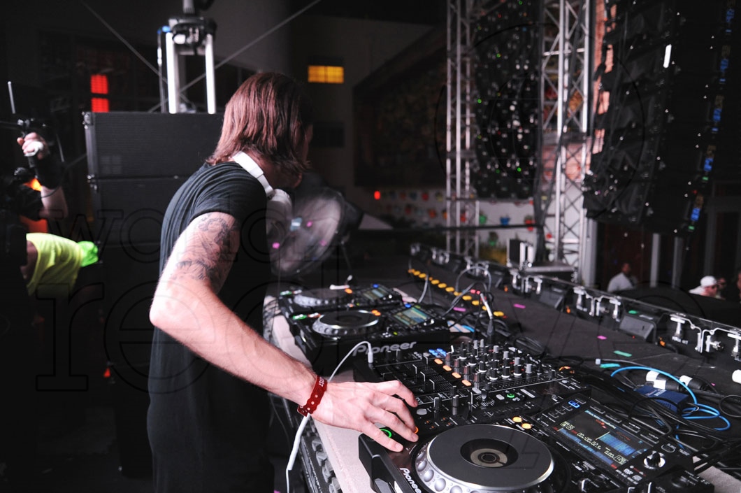 52-Alesso djing 19_new