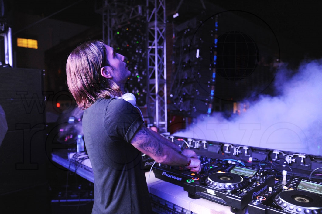 54-Alesso djing 61_new