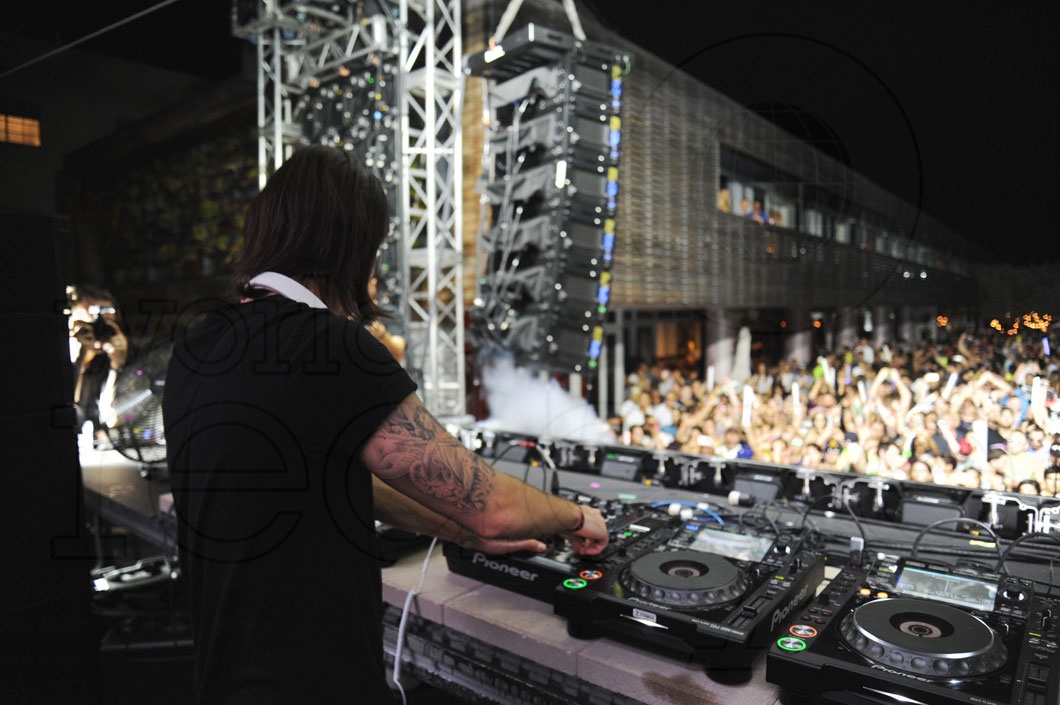 58-Alesso djing 8_new