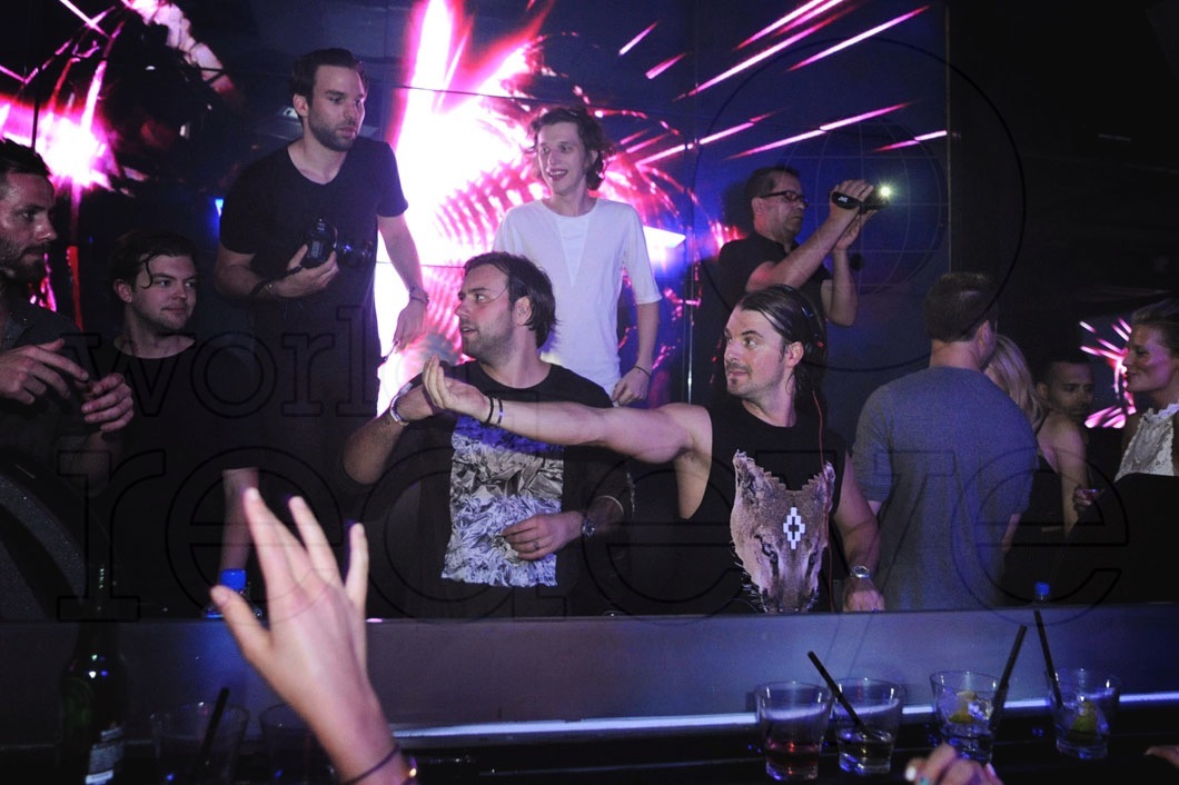 7-Axwell & Ingrosso DJing17