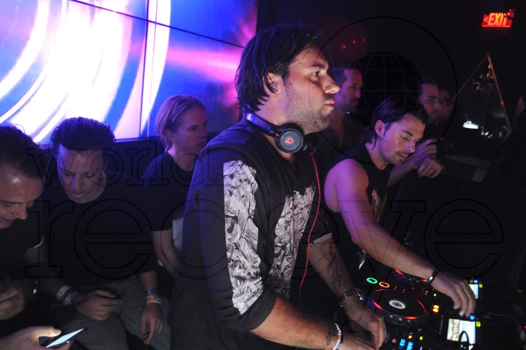 9-Axwell & Ingrosso DJing13