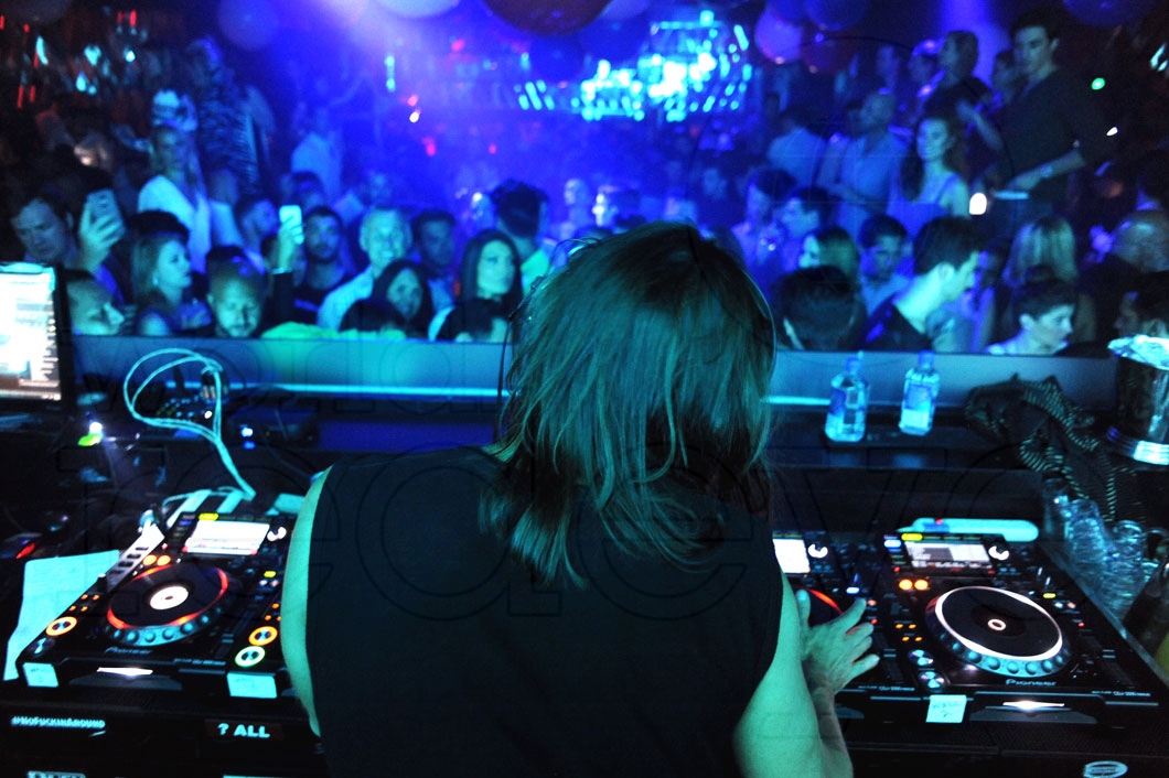 Bob Sinclar DJing31_new