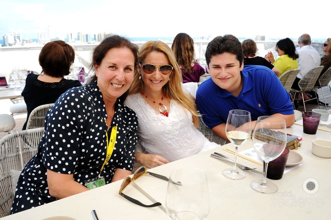 Odila Gáler-Noël, Mariela Hopen, & Jake Hopen