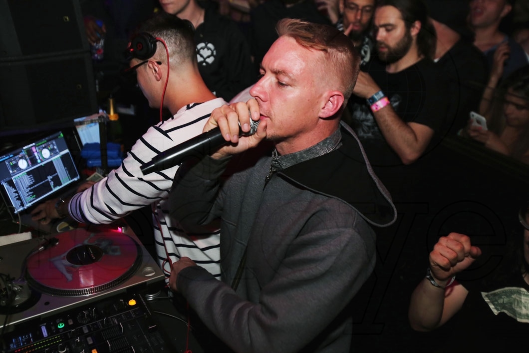 03- Diplo_new