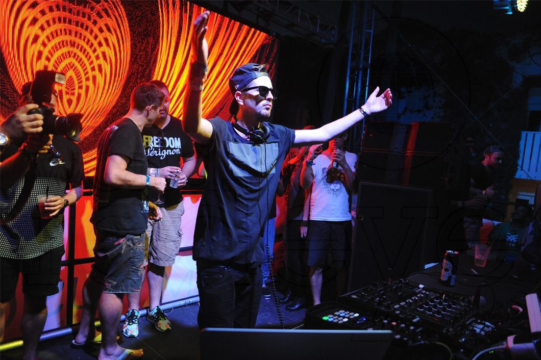 03-Robin Schulz DJing23_new