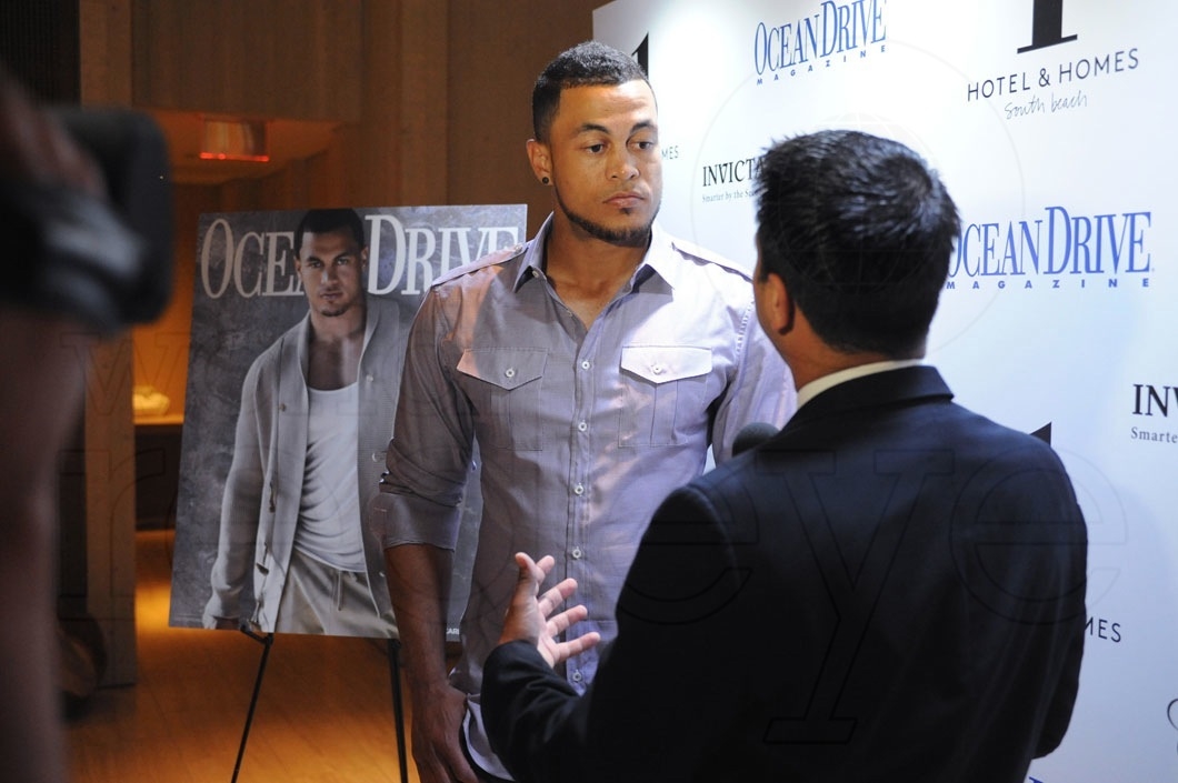 7-Giancarlo Stanton with media1