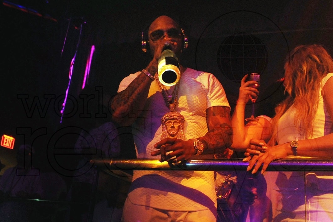 19-Flo Rida & Simply Jess3