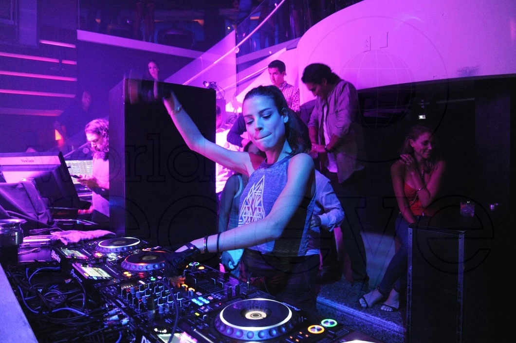 7-Eva Shaw djing 13