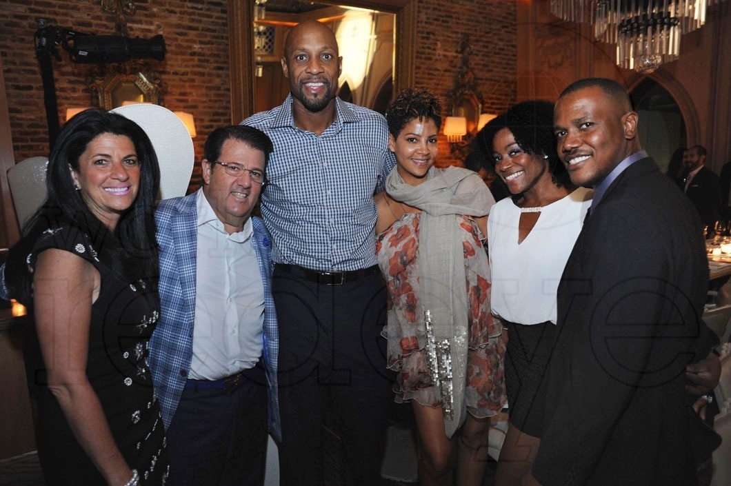 18-Alonzo Mourning, Amaris Jones & Friends