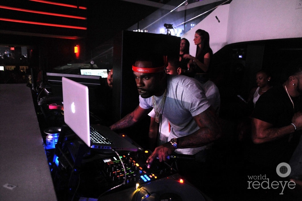 23-Stevie J DJing3