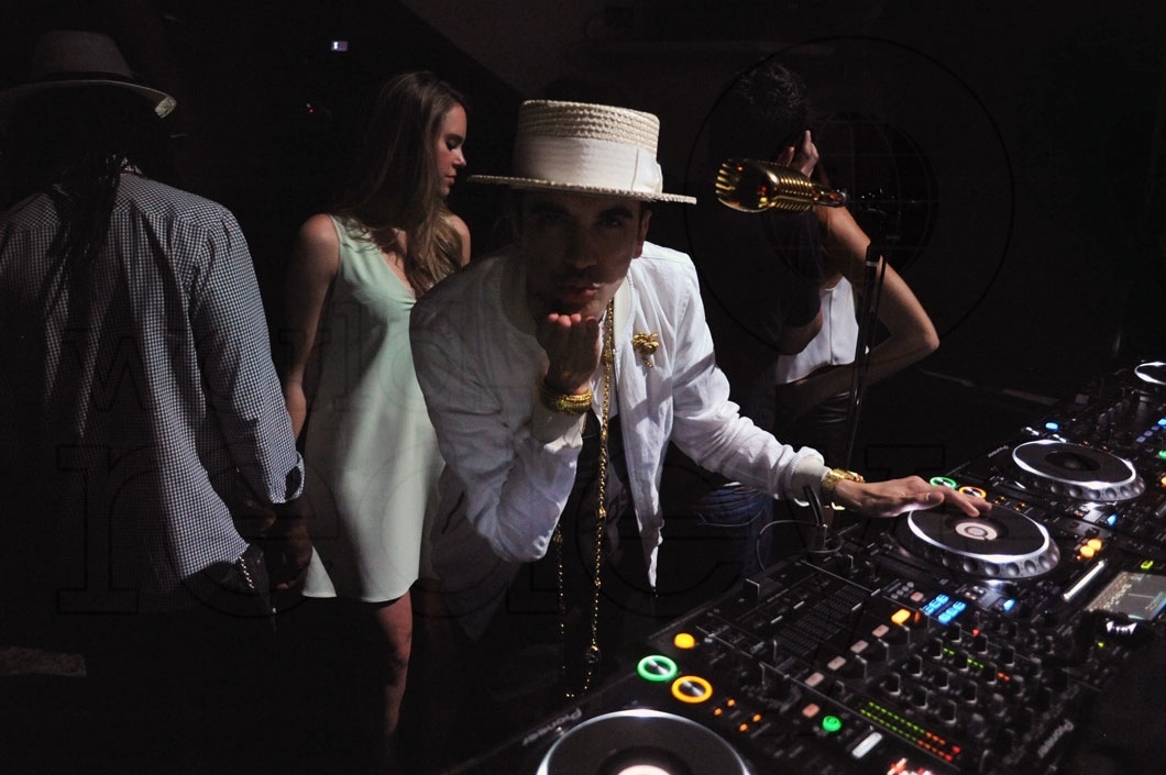 7-Cassidy DJing7