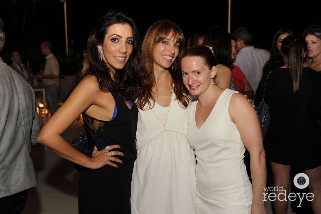 Mariana Amaral, Roberta Queiroz, & Elise Pupat