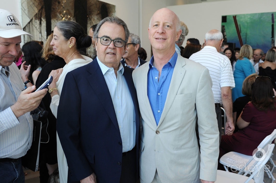 33-Carlos de la Cruz & Paul Goldberger