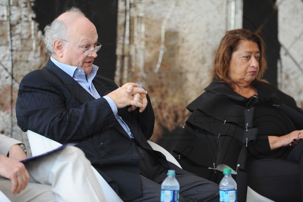 4.6-Glenn Murcutt & Zaha Hadid speaking1