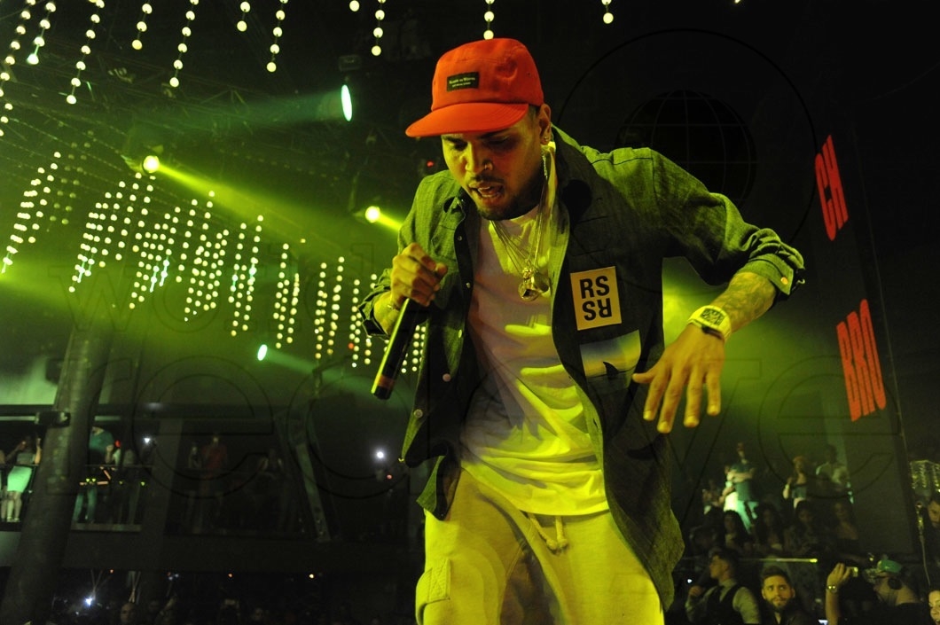 56-Chris Brown LIVE25