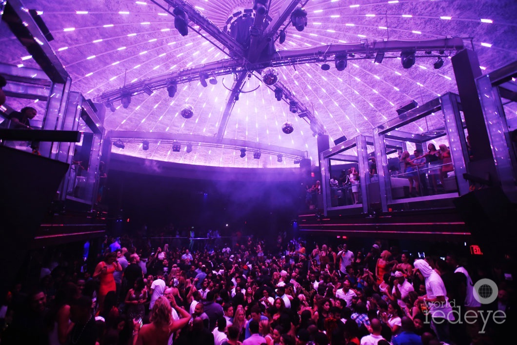 15-Atmosphere at LIV at Fontainebleau6