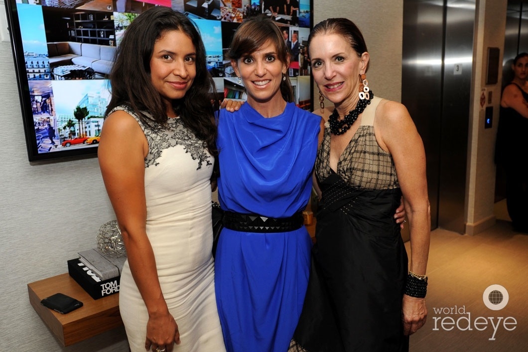 Gynaika Santamaria, Rochelle Finvarb, & Peggy Hollander