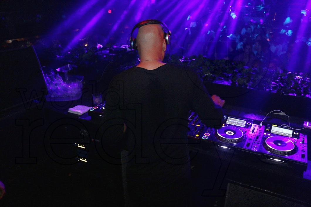 7-Dennis Ferrer Djing