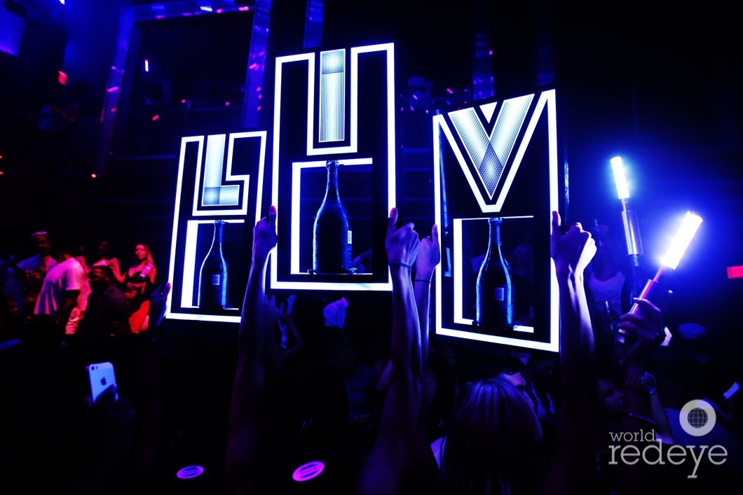 28-Atmosphere at LIV at Fontainebleau21