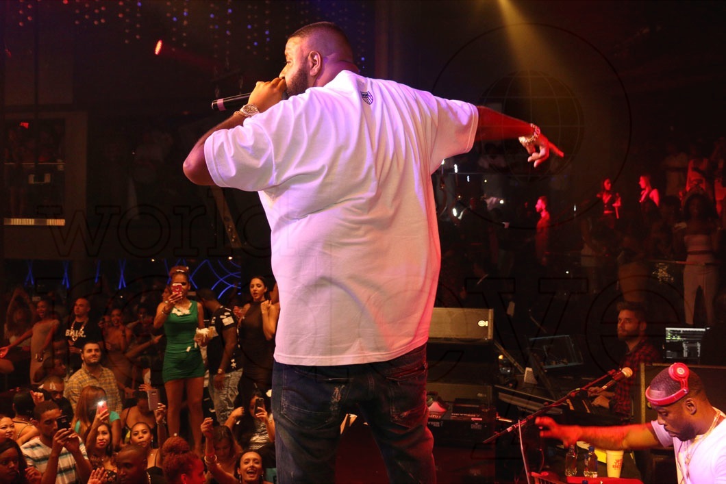 10-DJ Khalid Preforming9