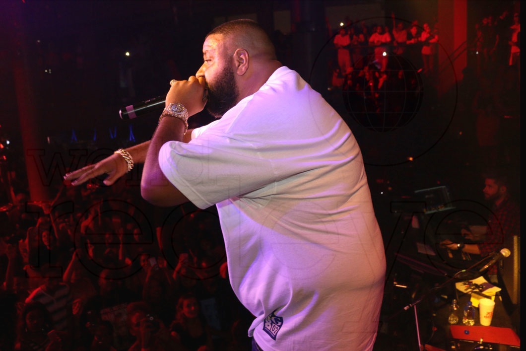 12-DJ Khalid Preforming14