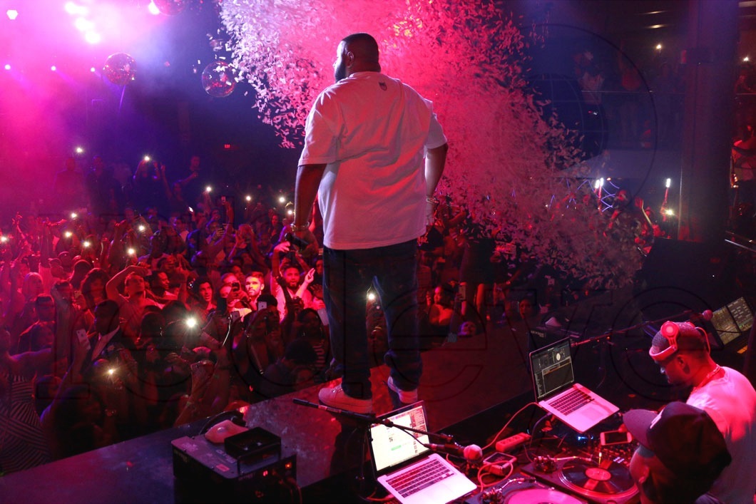 9-DJ Khalid Preforming4