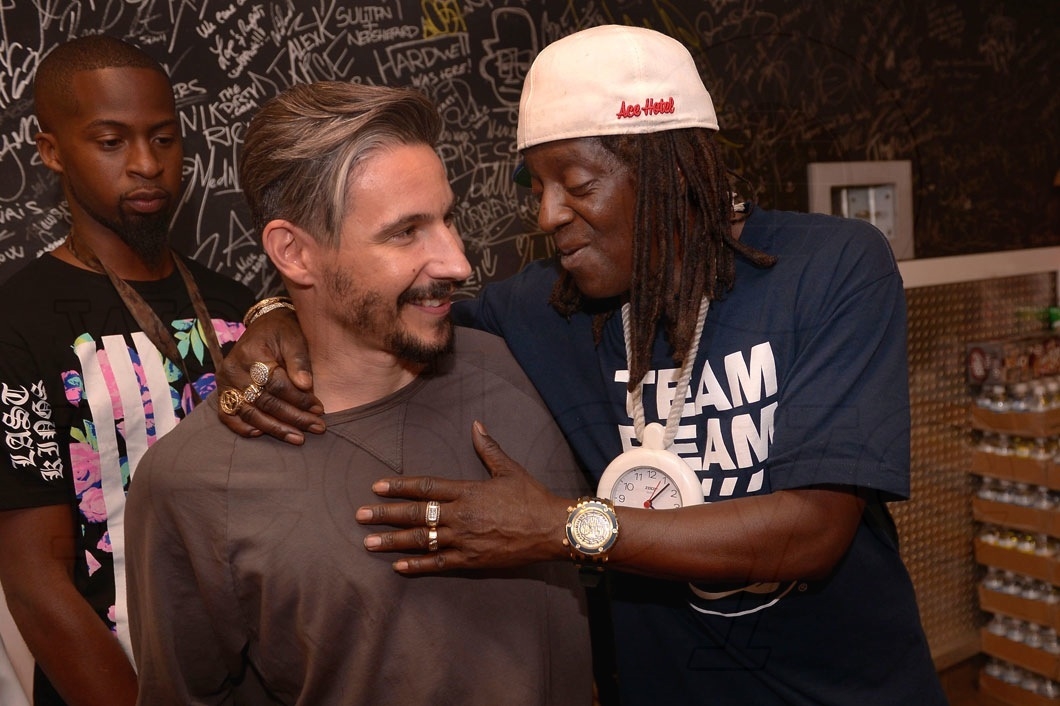 v-Biz Martinez & Flavor Flav3