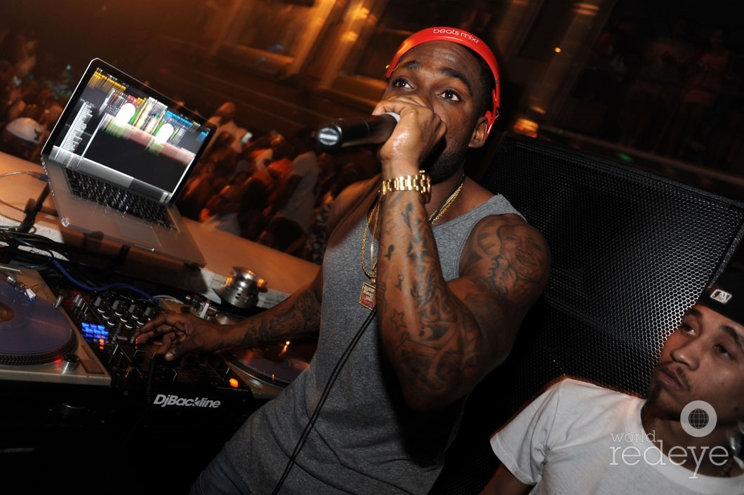 10-Stevie J DJing5_new