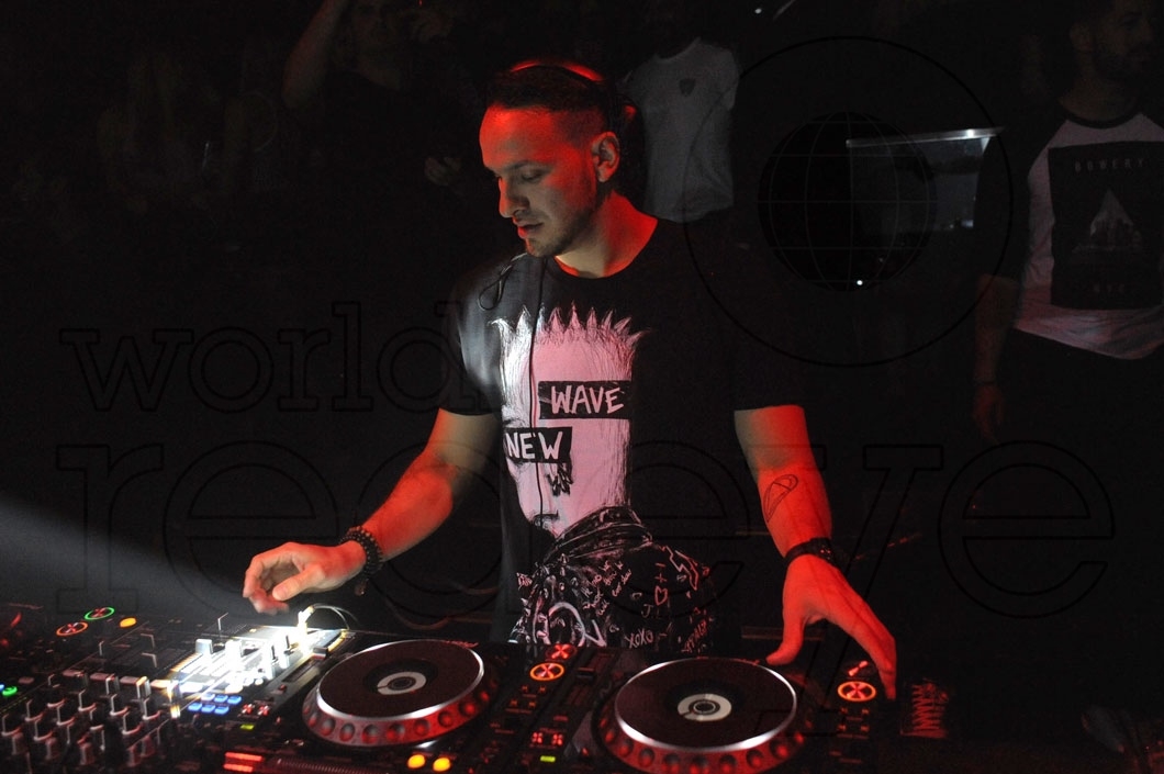 7-David Solano DJing13_new