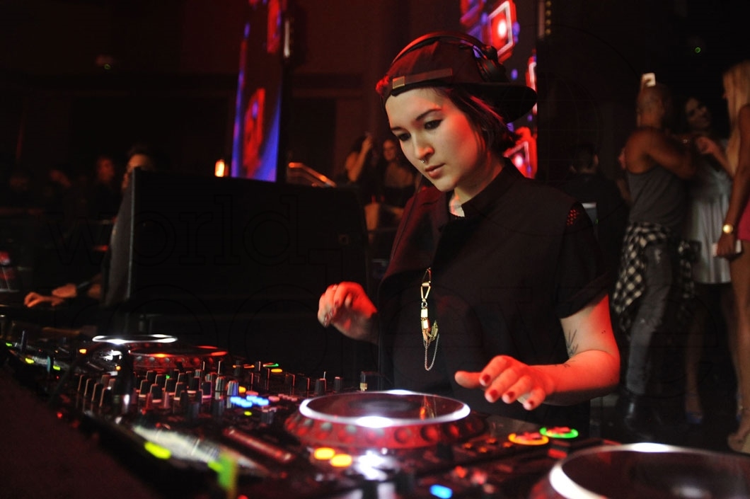 15-Maya Jane Coles djing 20_new