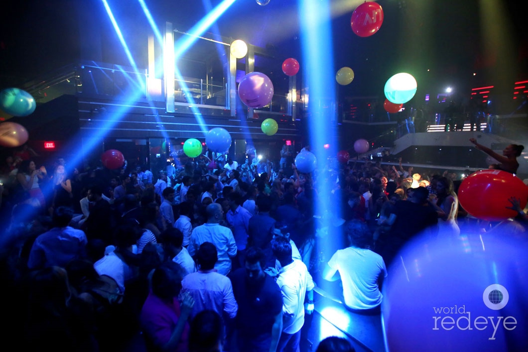 28-Atmosphere at LIV at Fontainebleau10_new