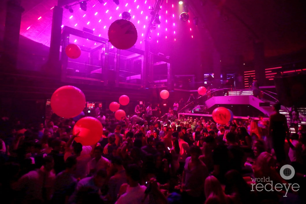 4-Atmosphere at LIV at Fontainebleau12_new