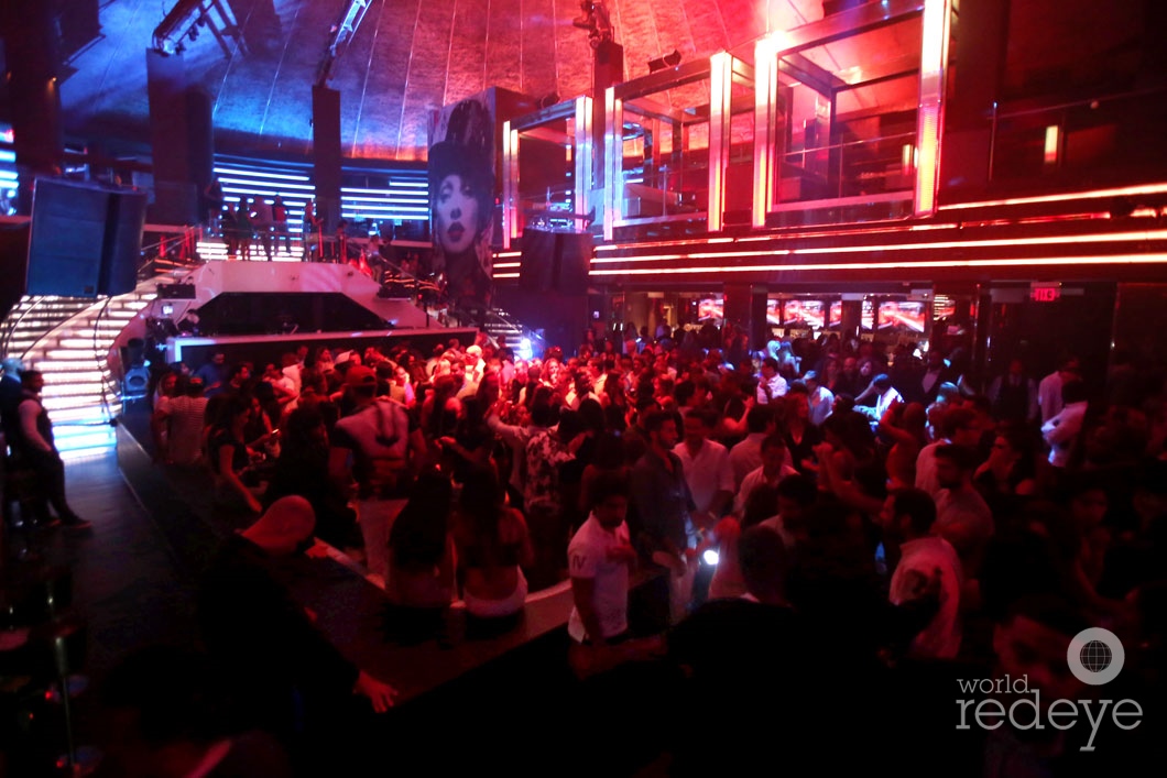 15-Atmosphere at LIV at Fontainebleau_new