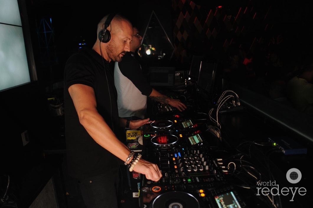 14-Cristian Marchi DJing