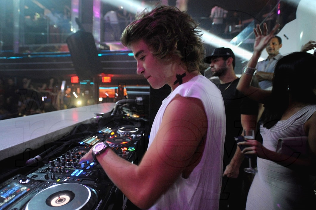 7.5-Danny Avila djing 33_new