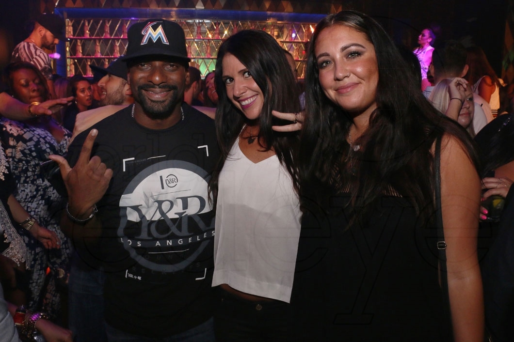 11-Dj Irie, Momo Mabrouk,  & Luna_new