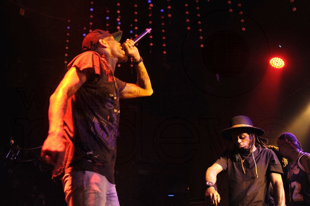 3-Chris Brown & Lil Wayne performing 2_new