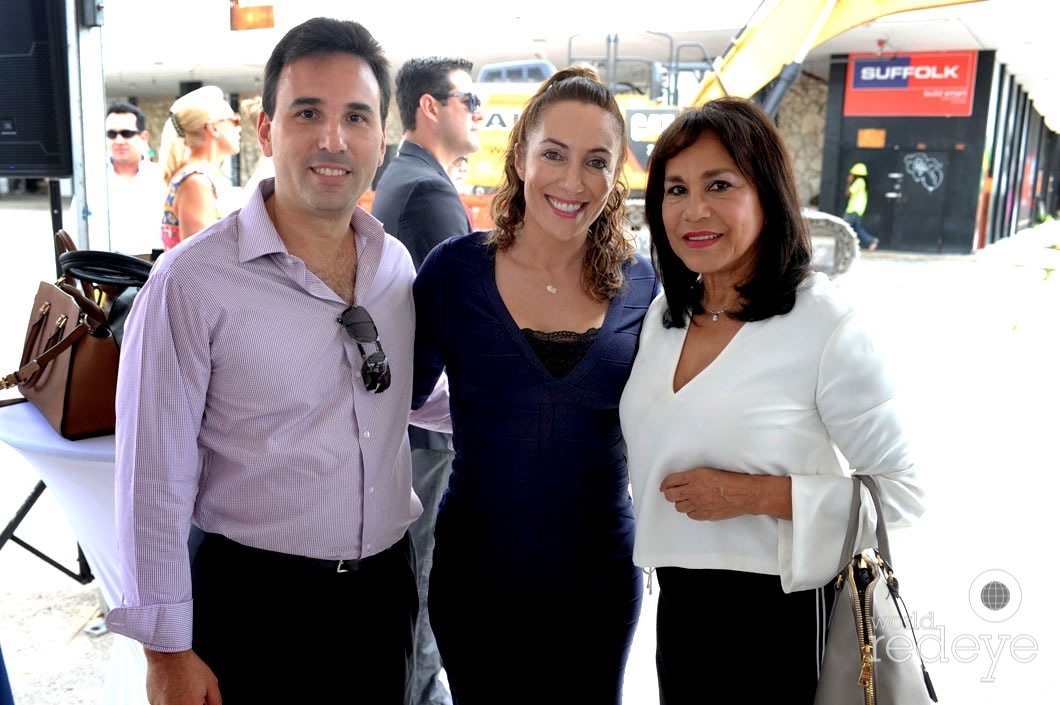 26-Eduardo Martinez, Cristina Doldan, & Nancy Portoratcky