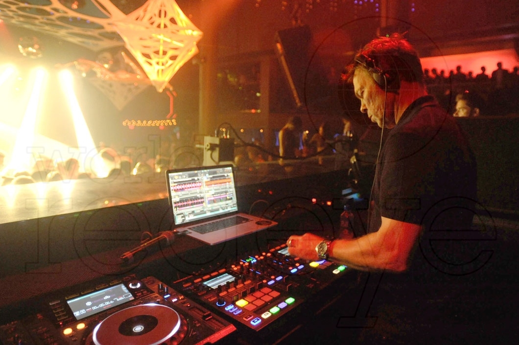 11-Pete Tong djing 8_new