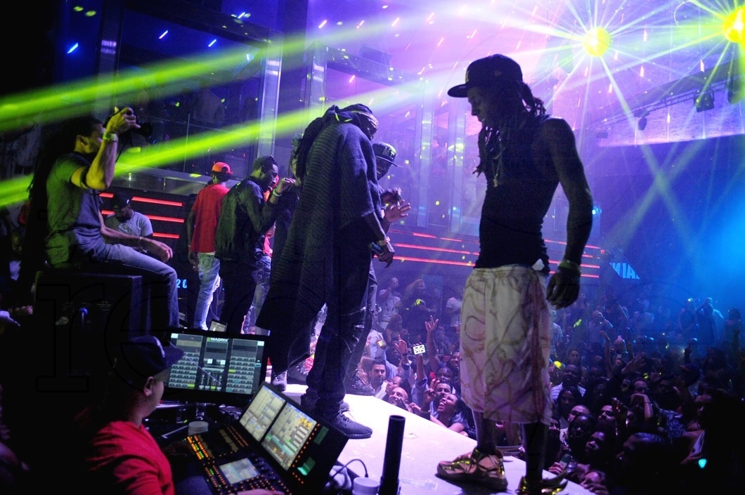 1.8d-Lil Wayne LIVE12