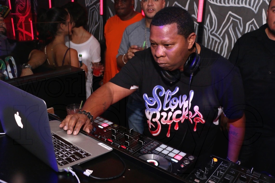 2.5-Mannie Fresh Djing6