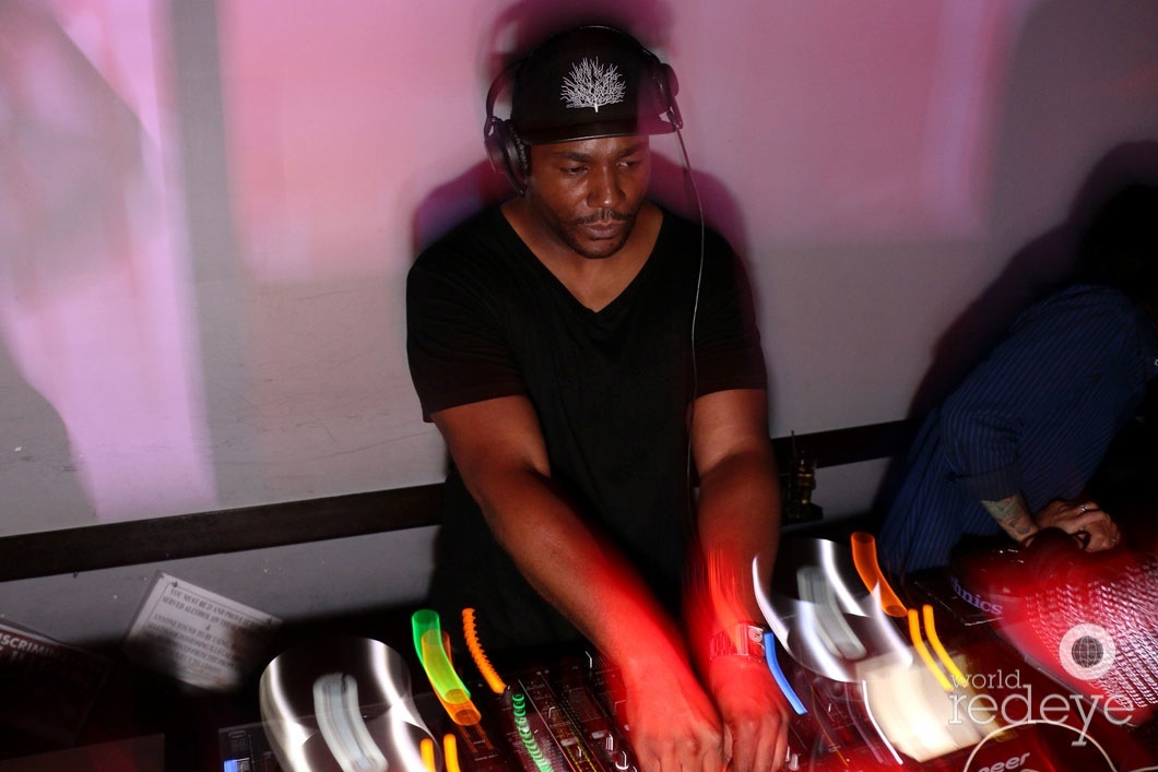 19-t-Shaun Duval Djing1